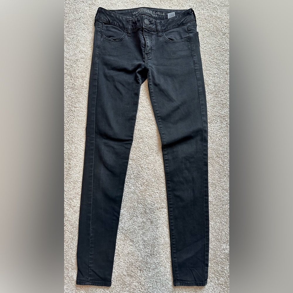 American Eagle Black Super Stretch Jeggings Size 2